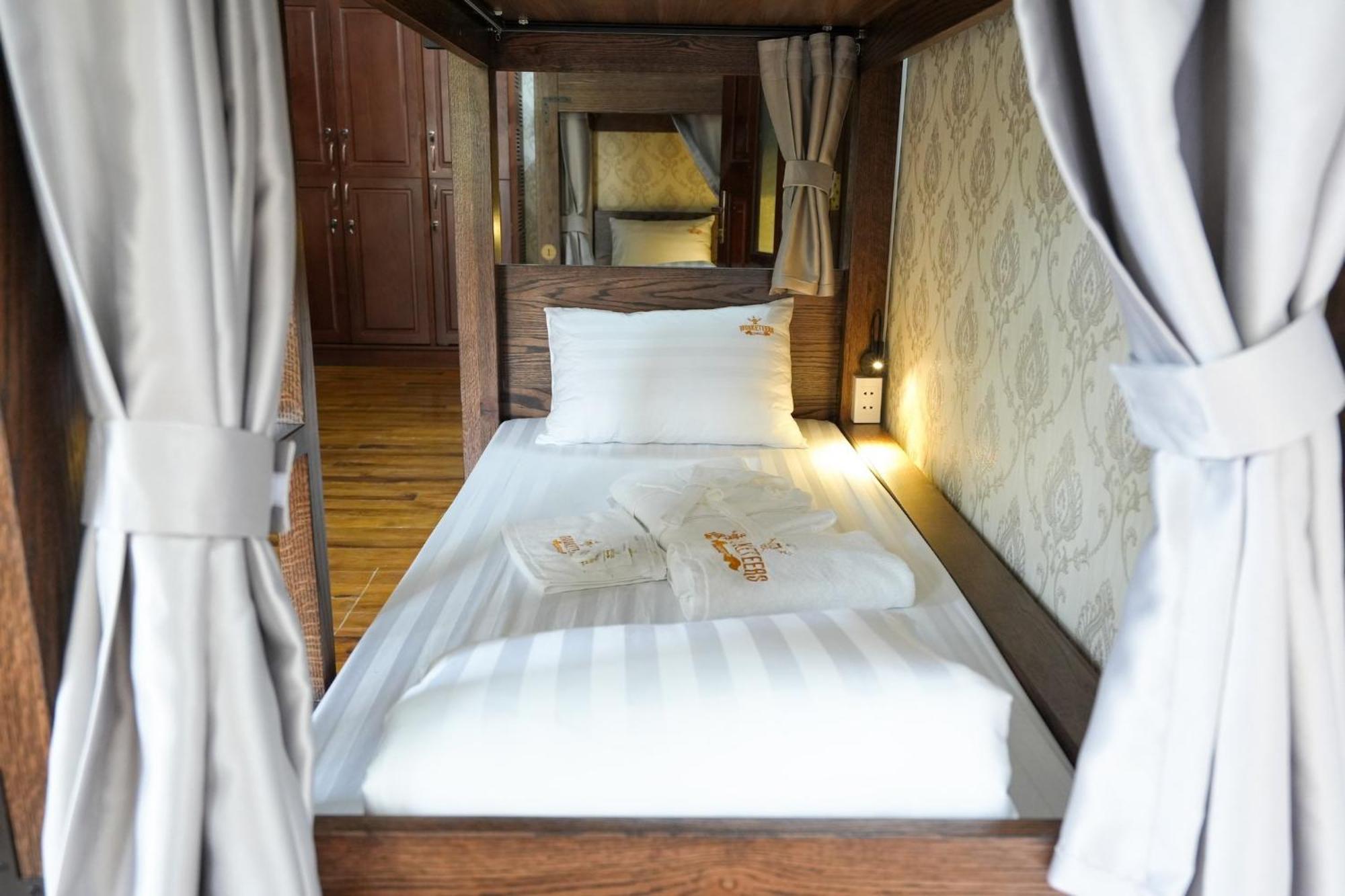 Musketeers Guest House Hanoi Zewnętrze zdjęcie